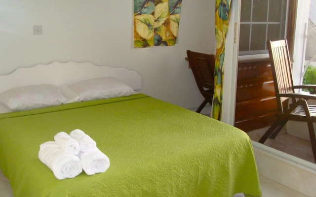 Coral Lane Beach Apartments