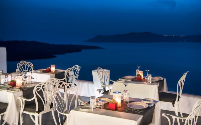 Athina Luxury Suites