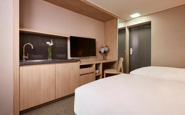 Raonstay In Perla Hotel