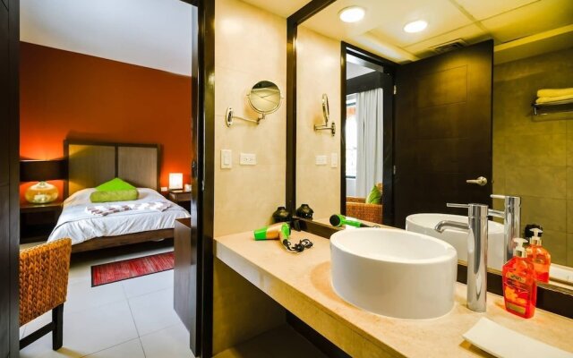 Beachfront Penthouse With Private Pool, Amazing!