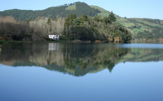 THE CEDAR TREE HOUSE Studio 48