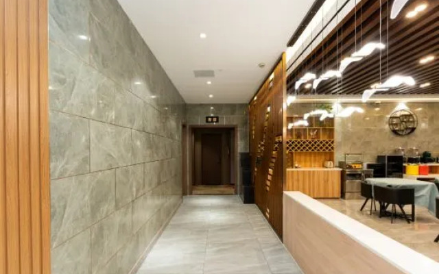 Shanghai Qiju Hotel (Songjiang University Town Wanda Plaza Branch)
