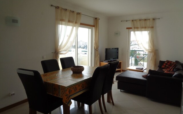 Minhocas by Algarkasa