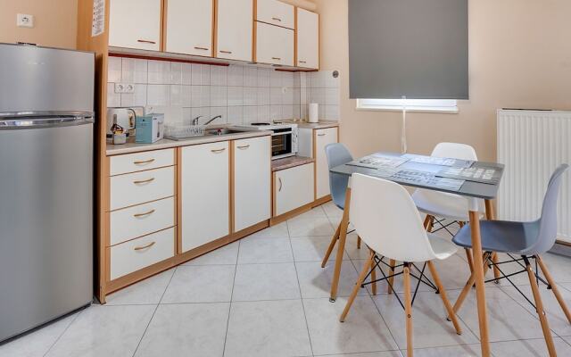 Urban Apartment in Alexandroupoli Near Beach,thrace Museum