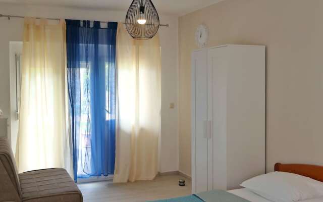 Nice Studio Apartment , Near the Beach