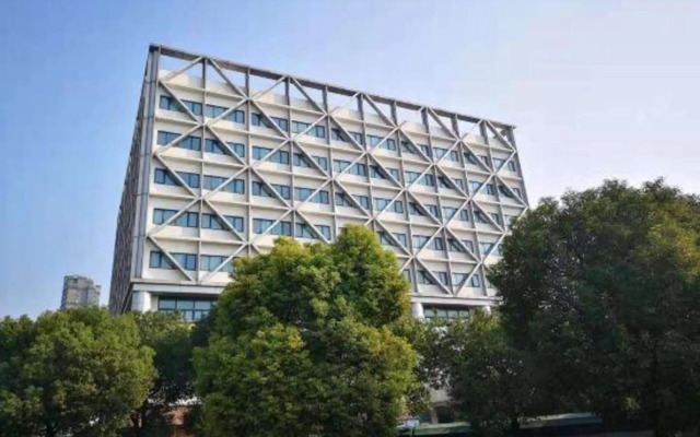 Zexi Business Hotel
