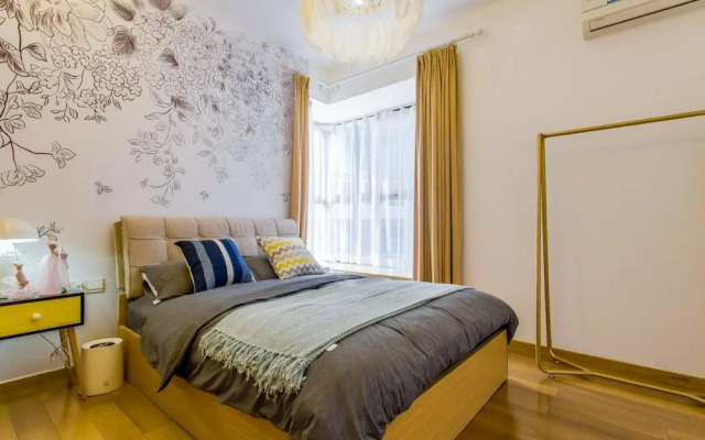 Locals Boutique Apartment Jiuzhou Port.6