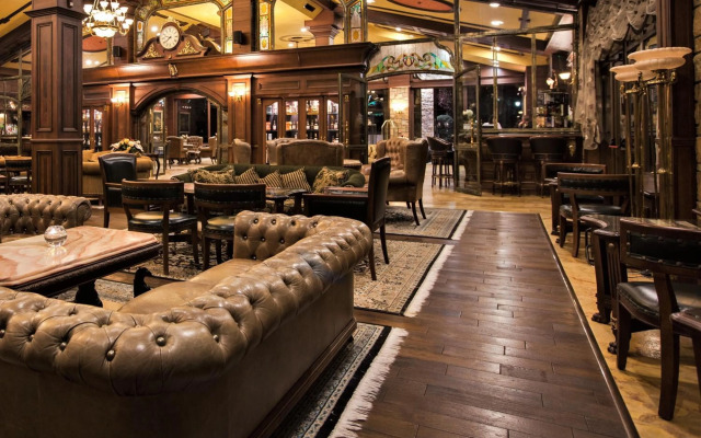 Maxi Park Hotel & Spa