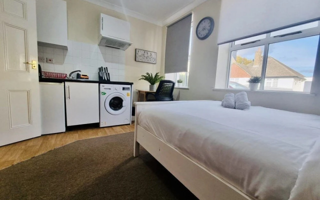 Potteries Suite in Sevenoaks