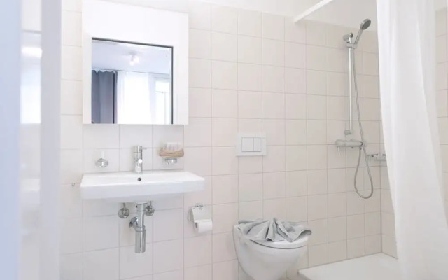 LU Bourbaki I - Allmend Hitrental Apartment