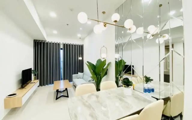 Soho View Residence Luxury Apartment