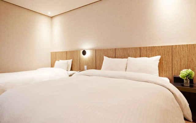 E-HOTEL