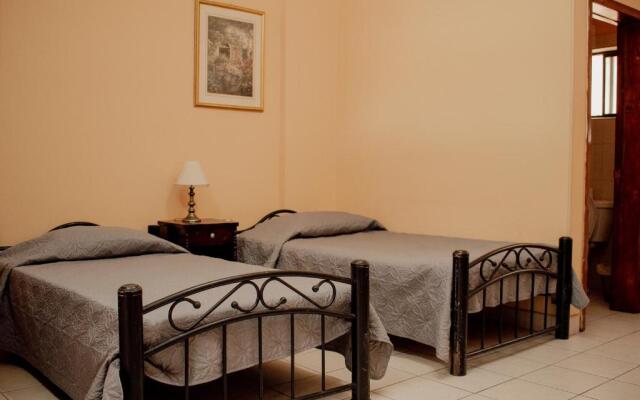 Suites Cervantes