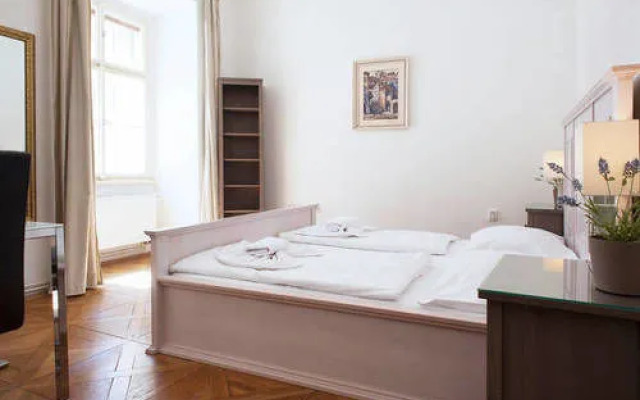 Selinor Old Town Apartments