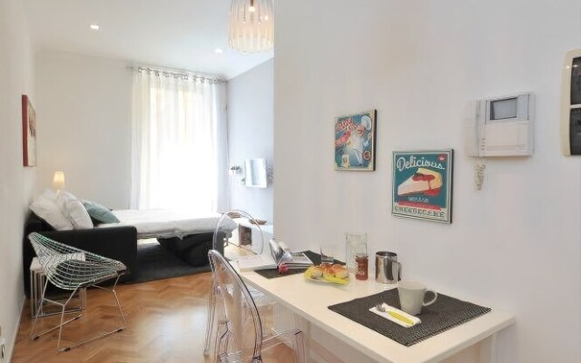 Modern & Central 1bed Flat in Amazing Location!