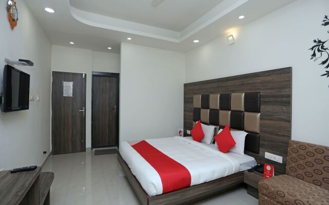 OYO 14593 Smart Rooms by Shree Vatika