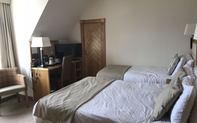Pier Hotel