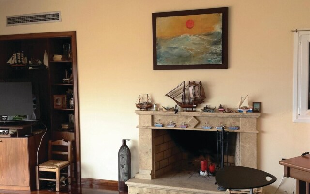 Awesome Home in Plativola Ag.g.rethym With 4 Bedrooms, Wifi and Outdoor Swimming Pool