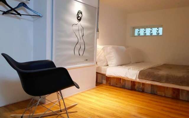 HideawayStay Sleep & Work in Duplex