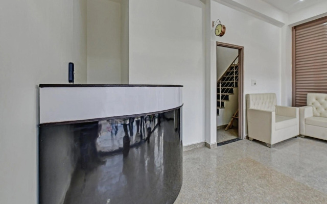 Collection O 86478 Hotel Greenleaf