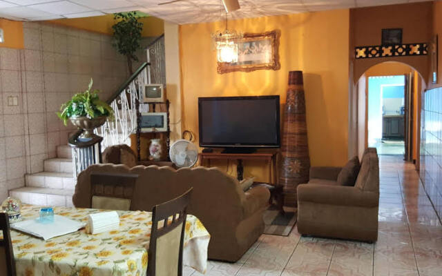 Caribbean Tourist Villa Guest House