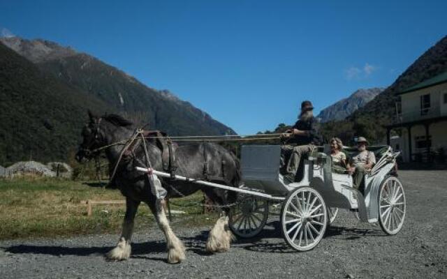 Otira Stagecoach Hotel