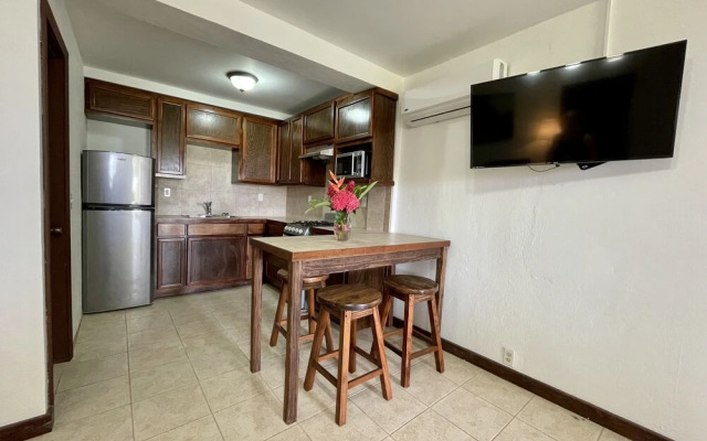 Parham Plaza Hotel