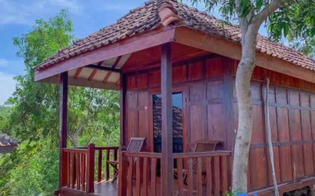 Baron Beach Bungalow