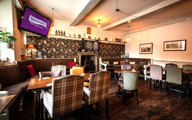 Maypole Inn