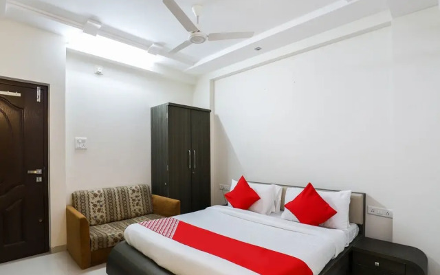 OYO 49837 Hotel Narayan Executive