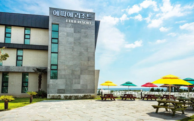 Etier Resort