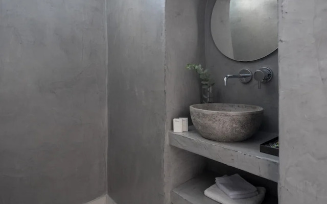 VILLA DI CAPO - Santorini Old Winery Luxury Villas