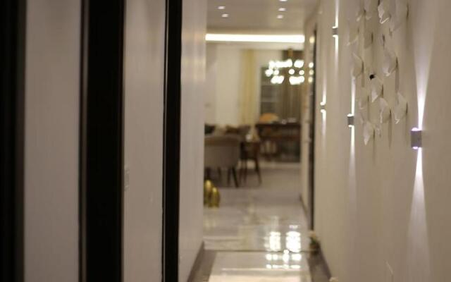 Apartment in Mohandesin (Families Only)