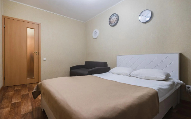 Суточно на улице Батурина