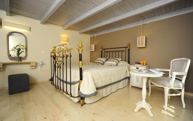 Mythos Suites Boutique Hotel