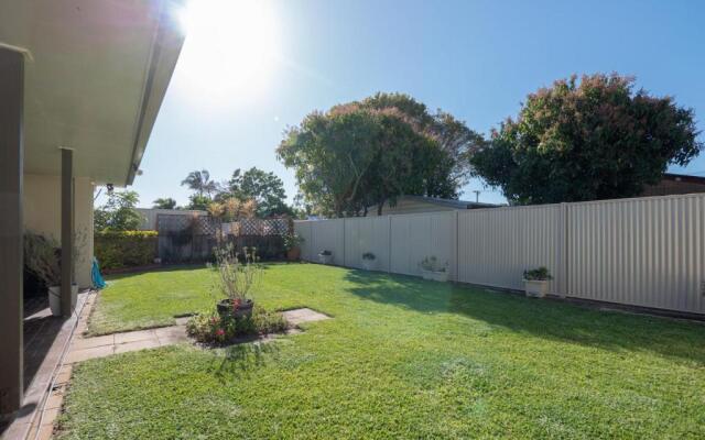 Michael Street 39, Golden Beach