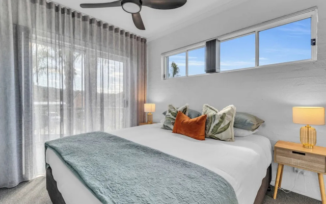 The Palms Apartments