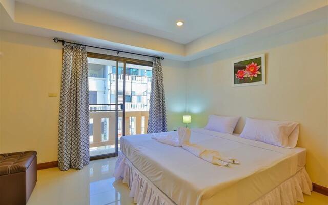 Eing Lay Beach Guesthouse