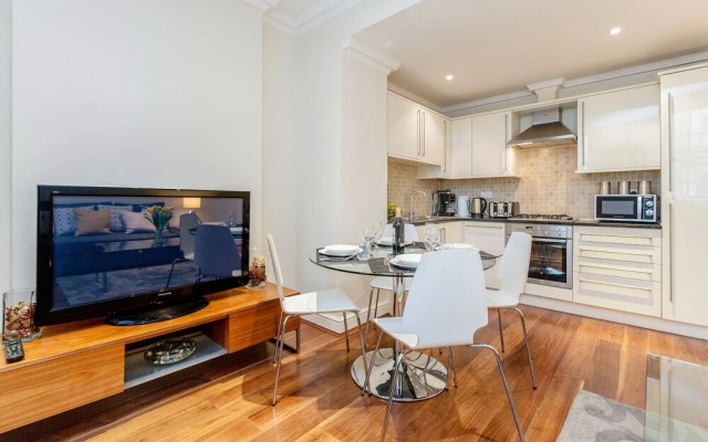 Spectacular Strand Two Bed Apartment