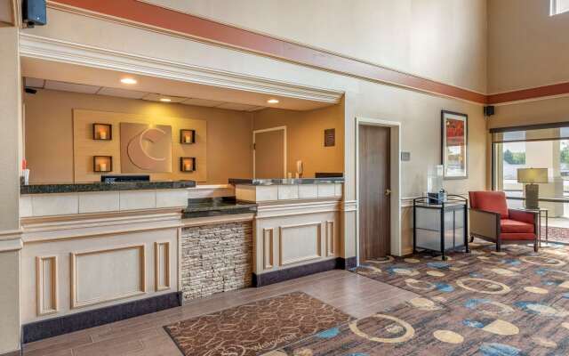 Comfort Suites Marion North