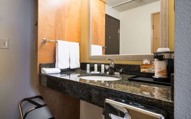 Oxford Inn Silverdale