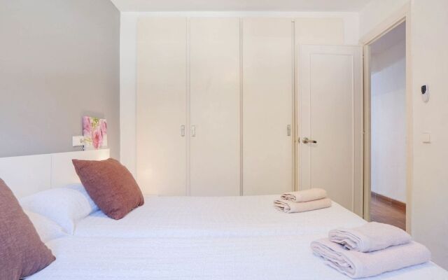 Eden Roc BeachFront Apartments