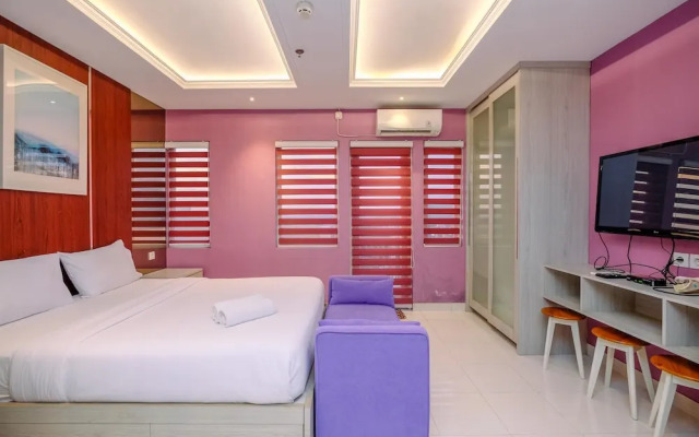 Homey and Modern Studio at Sentul Tower Apartment
