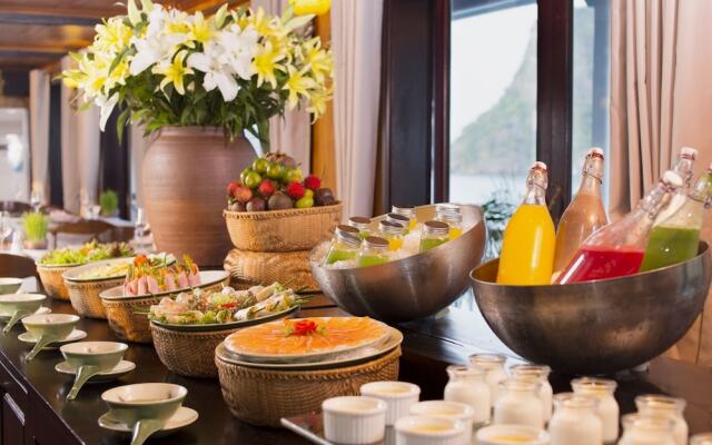 Hera Classic Boutique Cruises