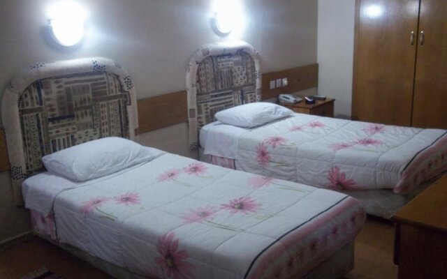 Mesut Hotel