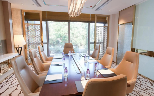 Dorsett Tsuen Wan, Hong Kong