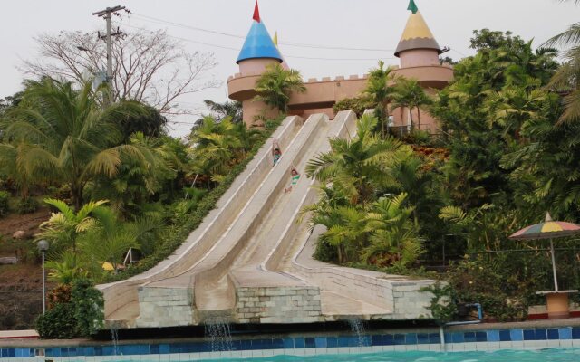 Anne Raquels Hillside Resort and Hotel