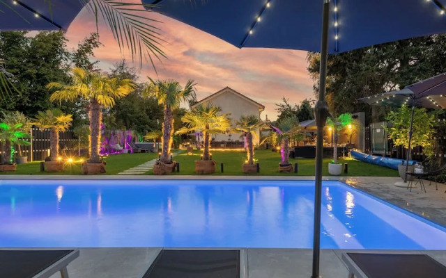 Villa Tropicana