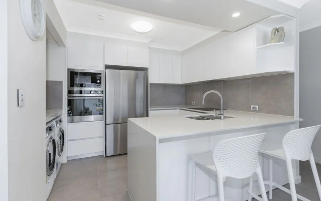 Burleigh Mediterranean Resort Enquiries