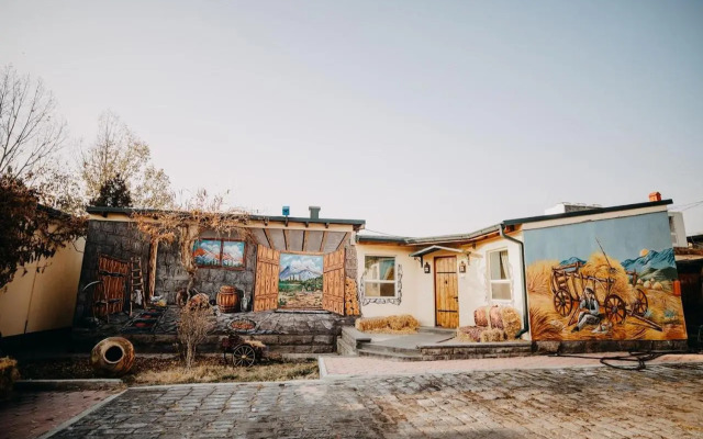 Valensia Hotel And Resort